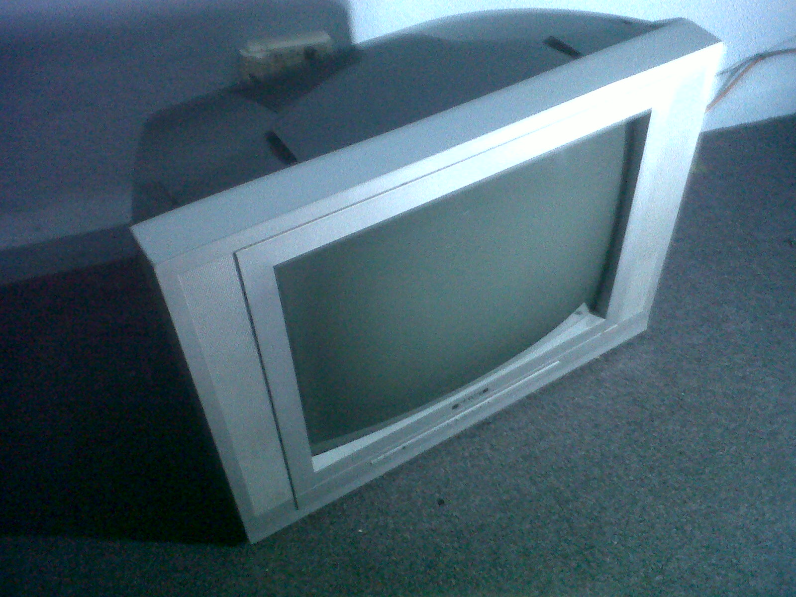 i'm planning to use this TV as a prop on my Youtube videos