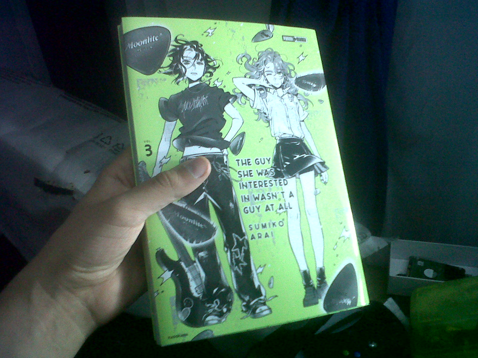 volume 3 of the guy she was interested in wasn't a guy at all, translated to spanish